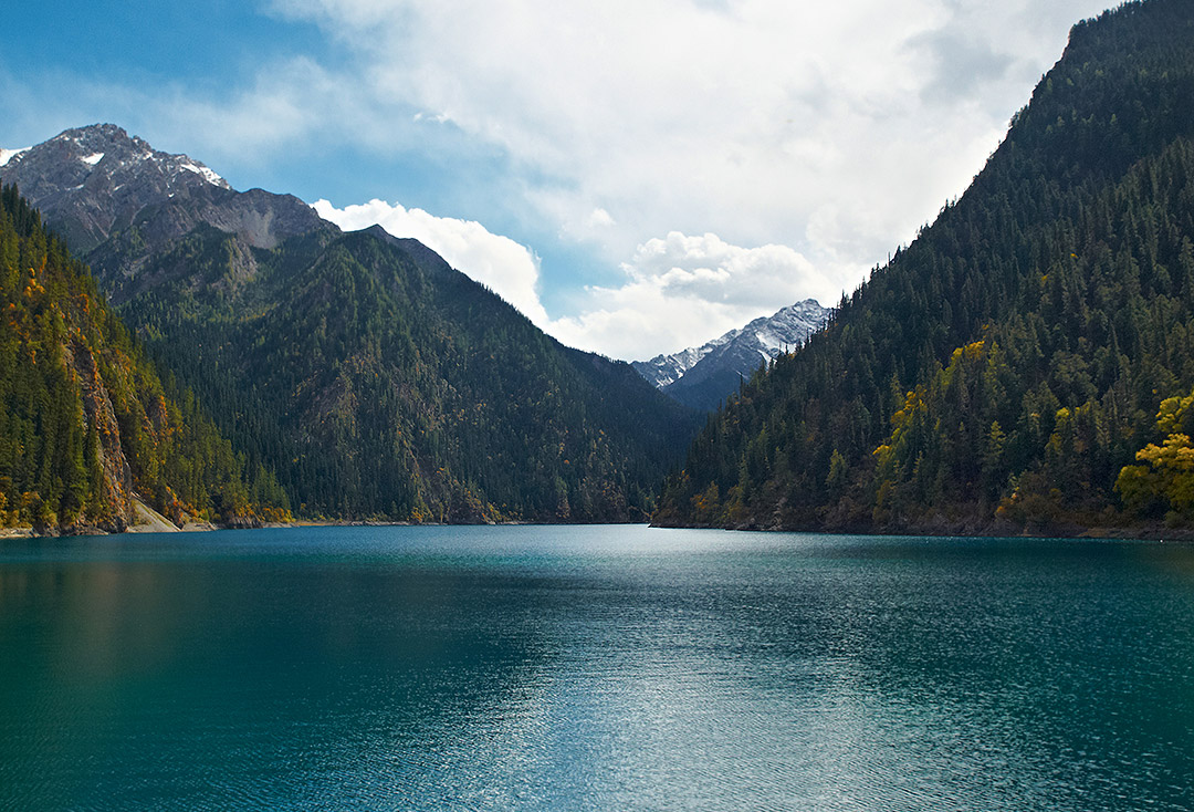 long lake view - peaceful Jiuzhaigou