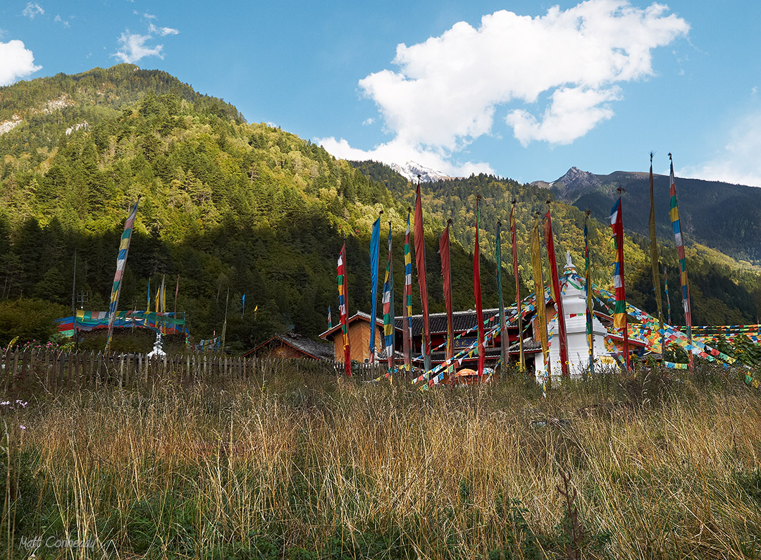 tibetan village in Jiuzhaigou