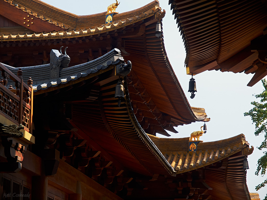 Jingan Temple roof architecture