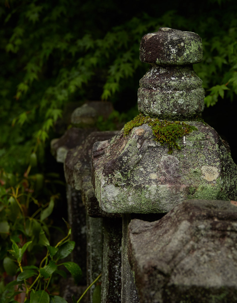 gravestones at Jōjakkōji Temple, Arashiyama, Kyoto