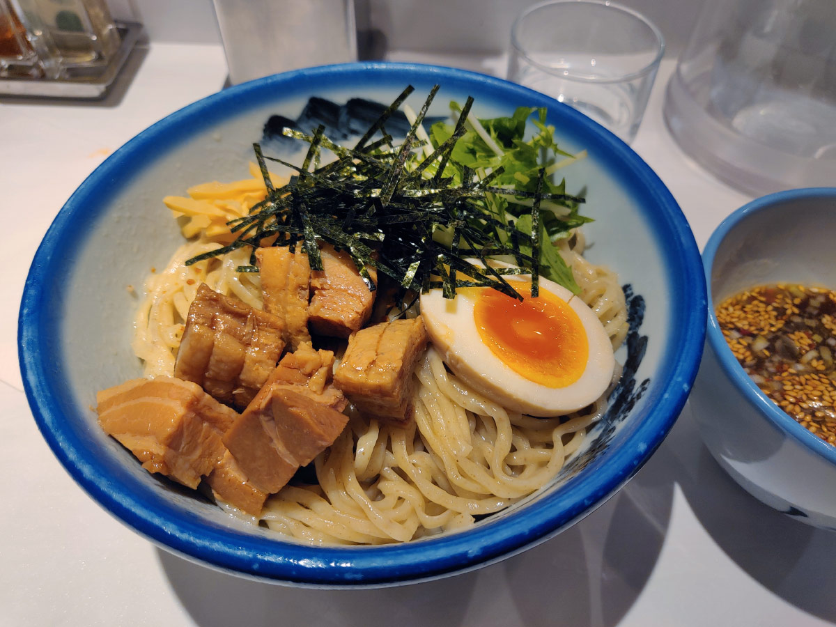 pork ramen noodles, tokyo