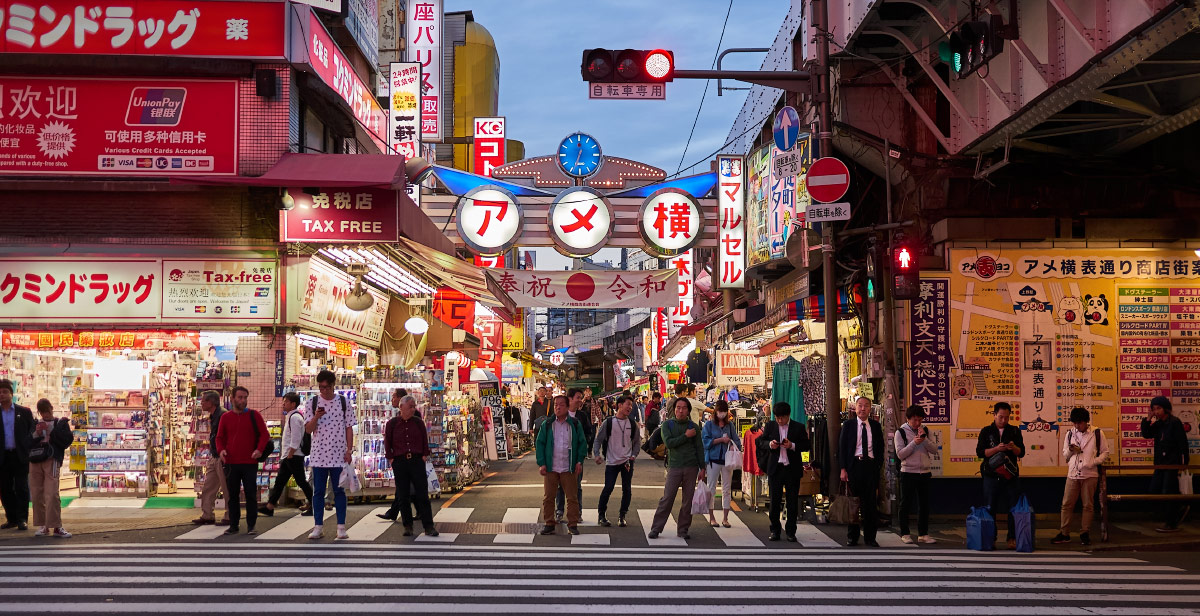 shopping street in shinjuku